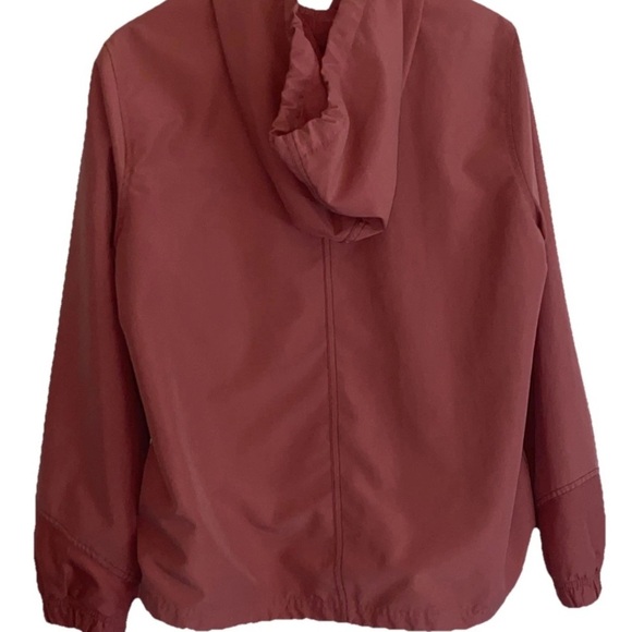 Reebok Women’s Full Zip Pink Hooded Windbreaker - Picture 2 of 4